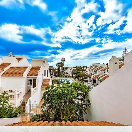 Semesterbostad House On The Torviscas Beach